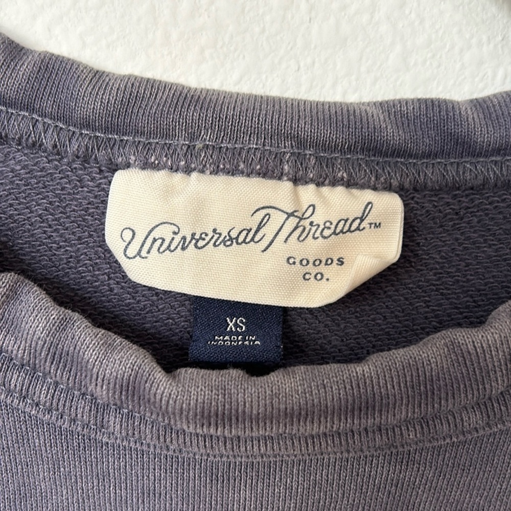 Universal Thread Crew Neck Sweatshirt - Picture 2 of 2